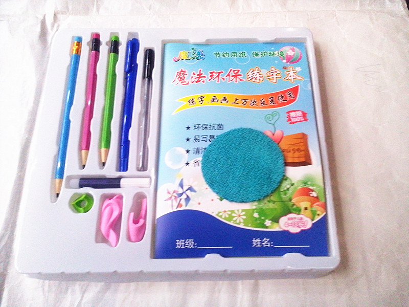 美术颜料实物图