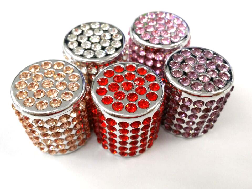 The 2015 new style of perfume bottle cap decorated with rhinestones details Picture