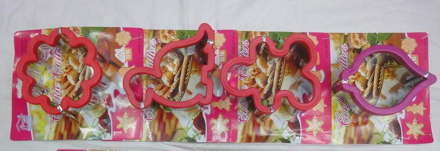 Stainless Steel Cake Tin With Colored Plastic Edge details Picture