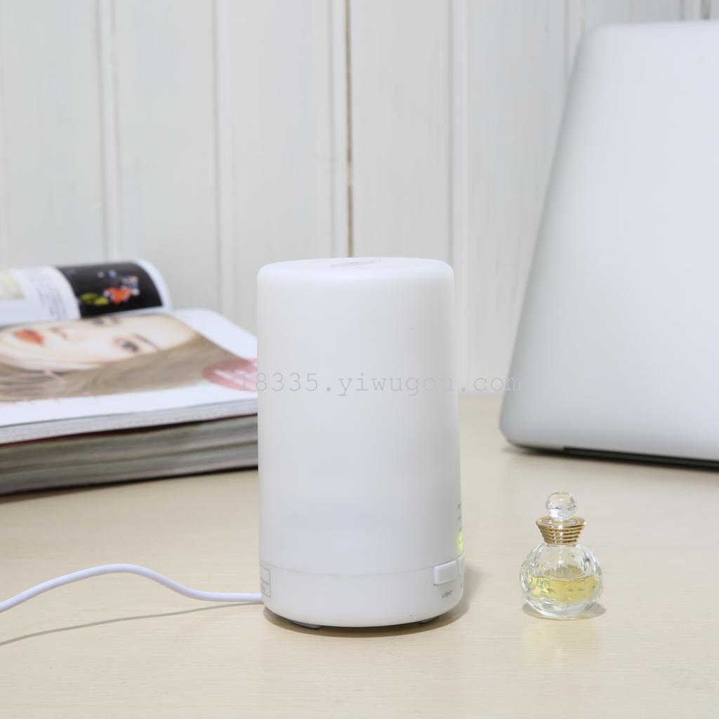 车载迷你USB香薰机 加湿器 超声波静音加湿器细节图
