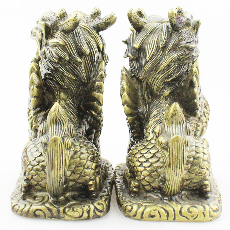 The ten-yuan store offers a new series of resin handicrafts and imitation copper ornaments, including imitation copper qilins Application Scenario