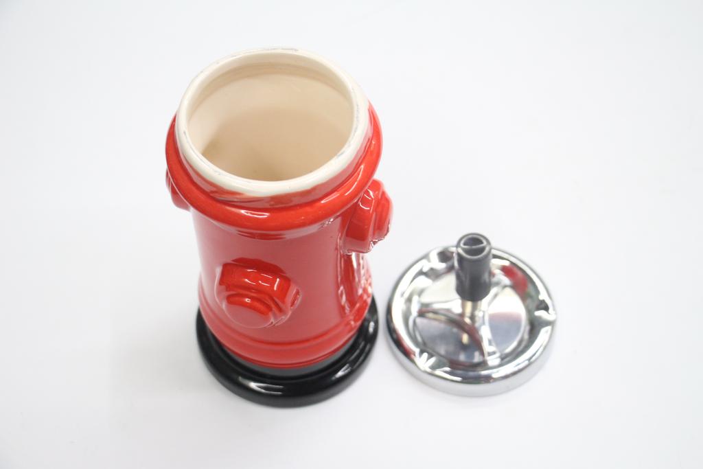 家用烟灰缸实物图