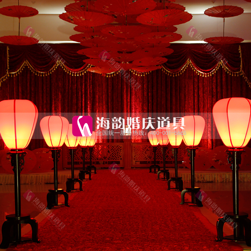 Wedding supplies, wedding stage decorations, umbrellas, Chinese-style guardrails and fences, Chinese-style road guides details Picture