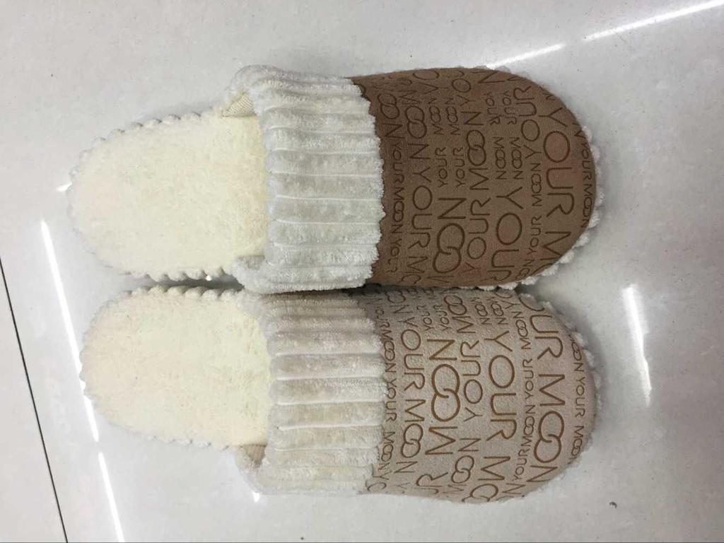 New men's home slippers with fleece interfaces for export and indoor slippers