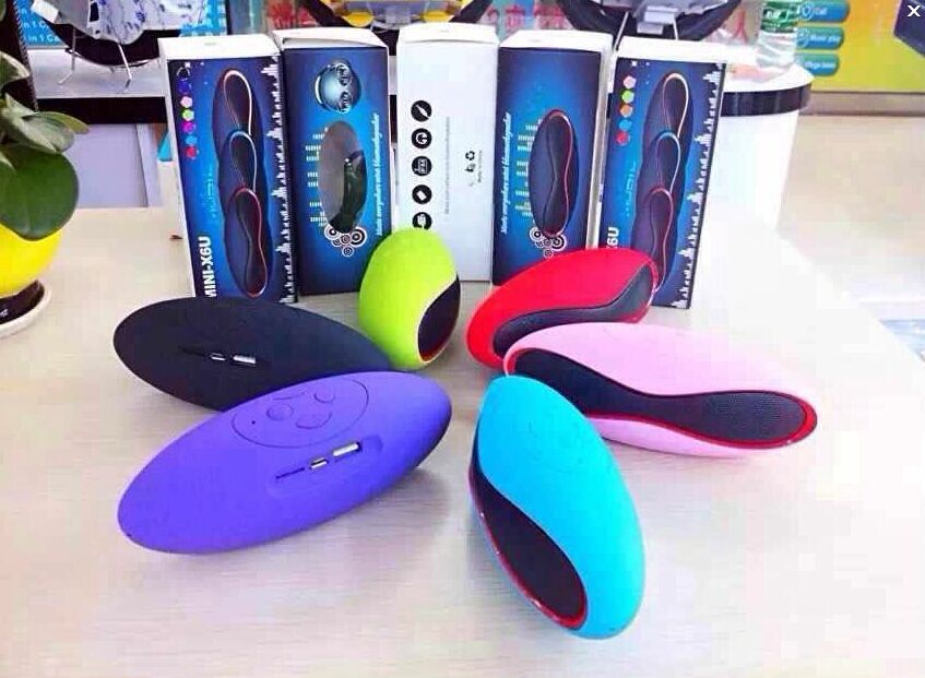 Rugby Bluetooth speaker details Picture