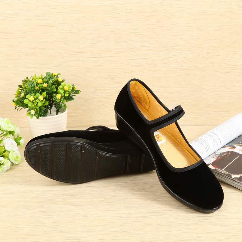 现货工作鞋酒店鞋 棉布布鞋坡跟一带防滑女单鞋黑布鞋厂家直销产品图