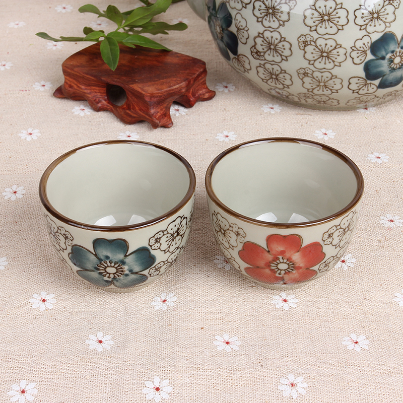 Shot glass. Fashion teacup. Red and blue rich cup