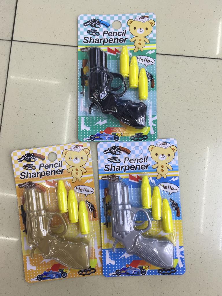 Hot-selling card-holding pistol pencil sharpeners, practical single-hole pencil sharpeners with rubber tips, wholesale Specification image