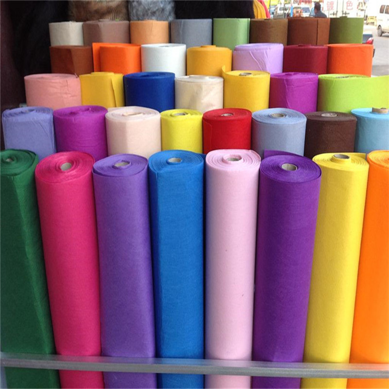 The price of environmentally friendly dyed felt non-woven fabric is affordable