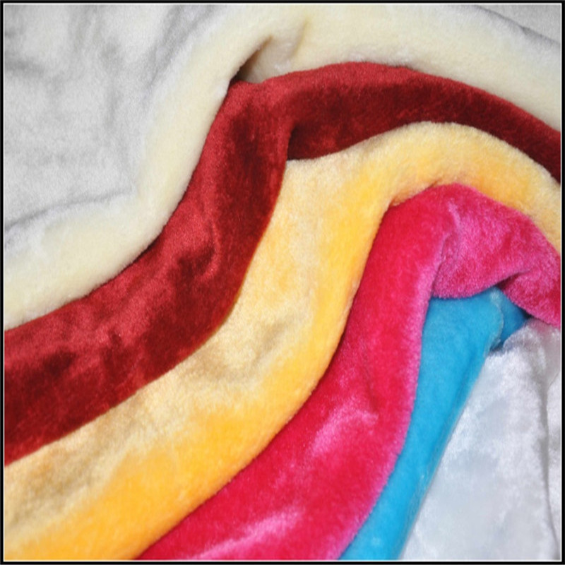The plush fabric for short-fur clothing is extremely soft Application Scenario