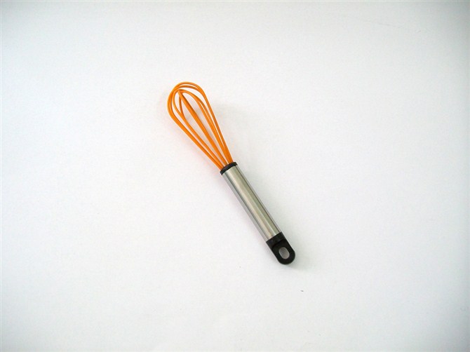 Factory direct sales of 8-inch silicone rubber head handle egg beater