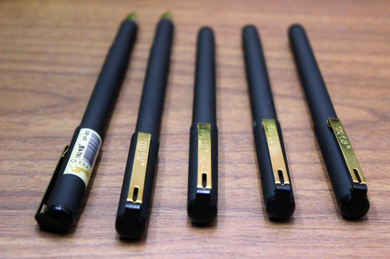363 Jinsheng Office Gel Pen Metal Hook Gel Pen Essential for exams Specification image