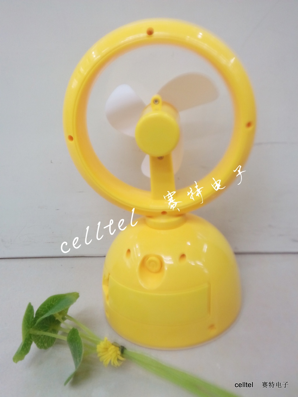 新款小黄人锂电池充电风扇 USB迷你小风扇 神偷奶爸创意风扇细节图