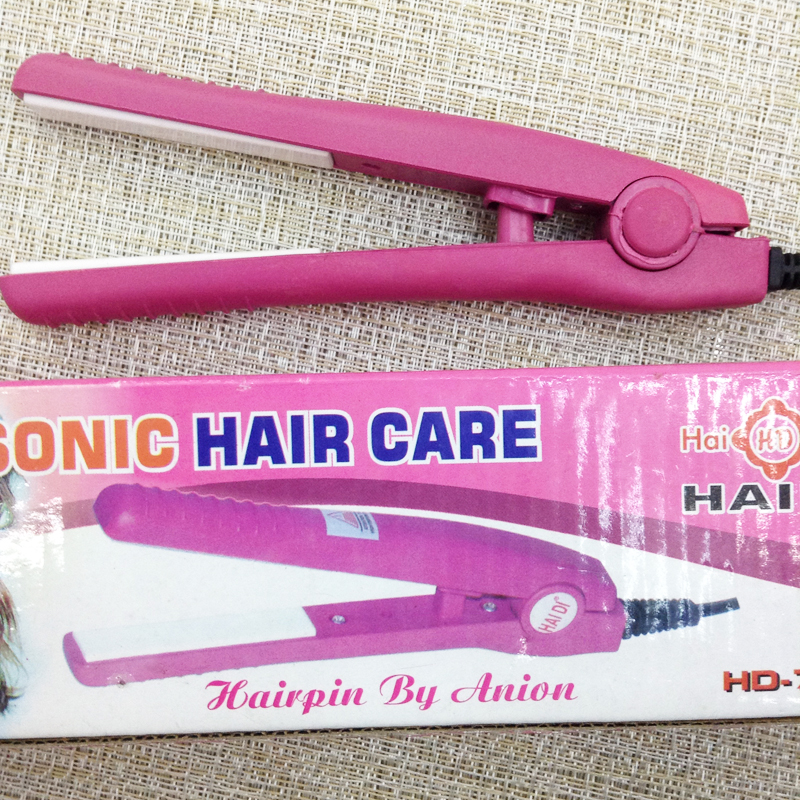 厂家直销 爆款迷你型直发器专业家用刘海小夹板