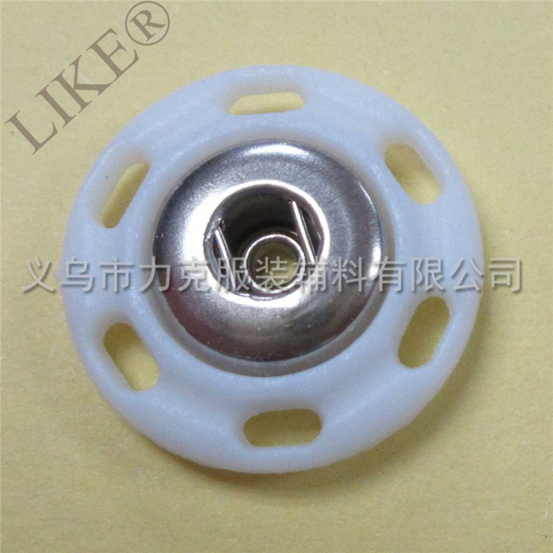 Plastic snap fastener, nylon resin mother-and-child buckle, double-piece hand-sewn snap button Application Scenario