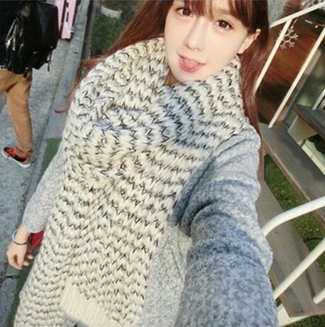 马海毛毛线围巾女超长加厚 粗毛线围巾围脖针织披肩