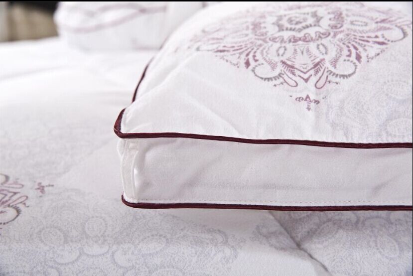 Bedding: Silk quilt, winter quilt, 4-piece set, manufacturer Application Scenario