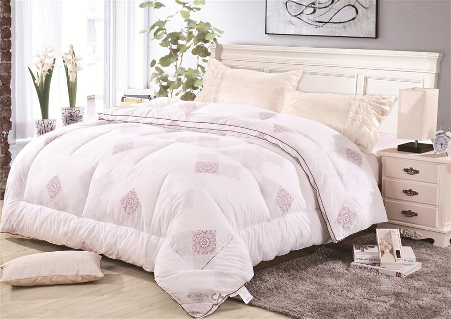 Bedding: Silk quilt, winter quilt, 4-piece set, manufacturer
