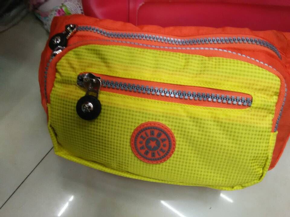 新款腰包女士挎包运动小包休闲包批发产品图