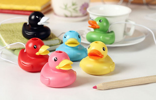 Small Yellow Duck Humidifier USB mini humidifier should be prepared in winter