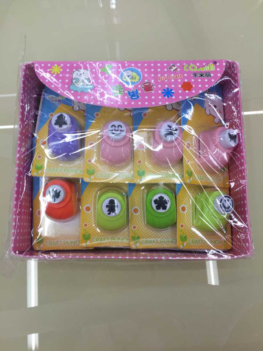 Camille Callebaut medium beater in 16 colour boxes with mixed designs thumbnail
