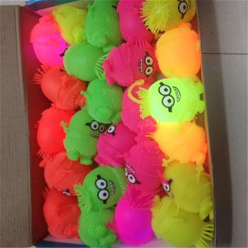 Cartoon Furry Ball Minions Bright Ball. Panpan Toys Application Scenario