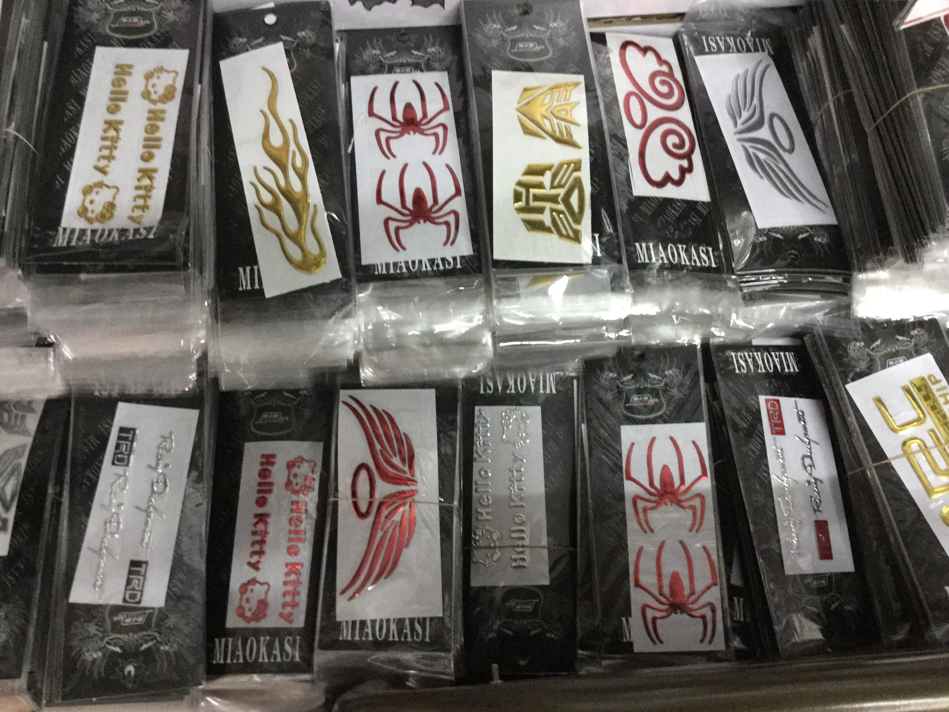 3D软胶贴动物贴脚印贴新款车标贴产品图