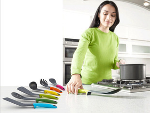In-stock cooking nylon kitchenware sets, kitchen supplies, soup spatula, strainer with rack, 7-piece set, non-stick pan tableware