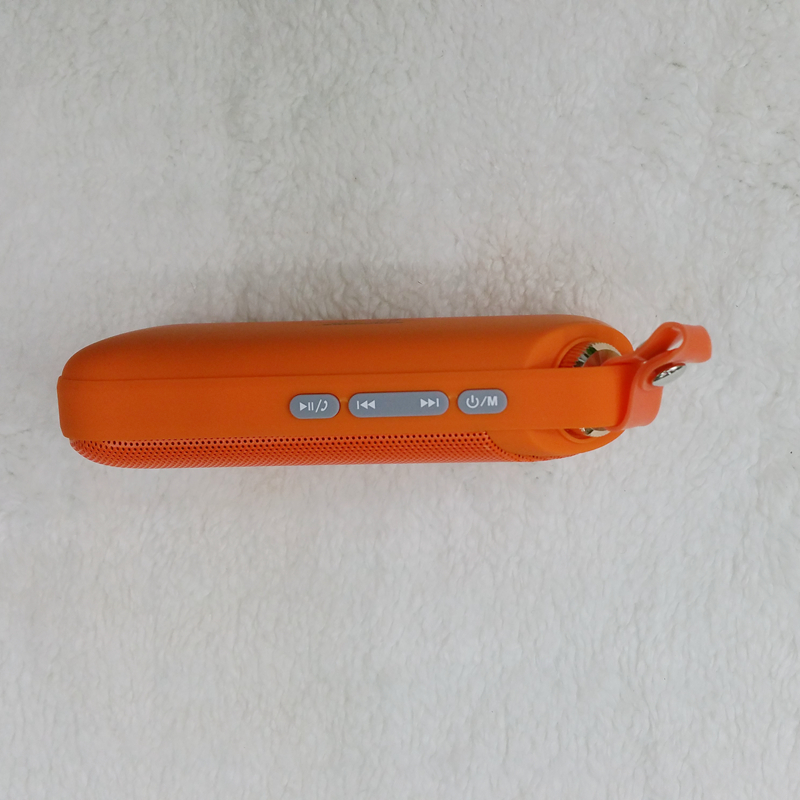 Pinding B-588 Bluetooth Mini Speaker Application Scenario