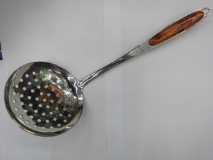 Stock Of Gold Peach Wooden Handle Slotted Spoon 12Cm Soup Leakage