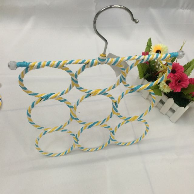 Scarf stand Creative scarf stand Rattan scarf stand 9-circle scarf stand Silk scarf stand details Picture