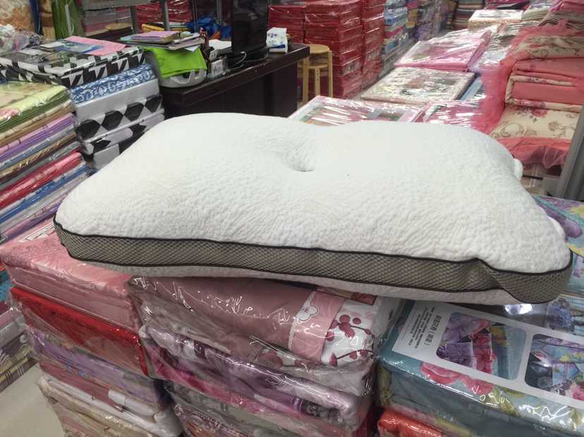 Bedding, health pillows, massage pillows, and comfortable massage pillows are all physical photos taken in the store details Picture