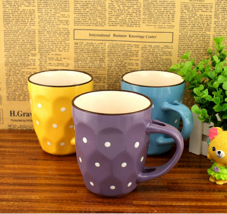 Concave and convex polka dot ceramic cup creative mug, European-style colorful creative mug Application Scenario