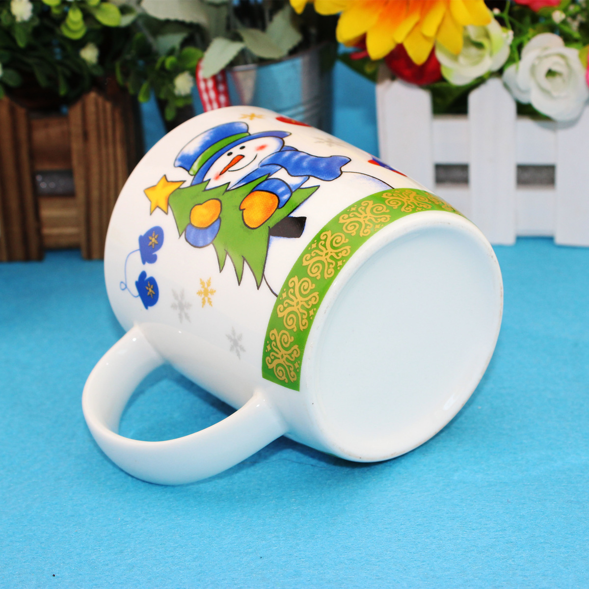 Santa Claus cartoon ceramic cups, creative hand-painted special daily necessities cups, cups and water cups