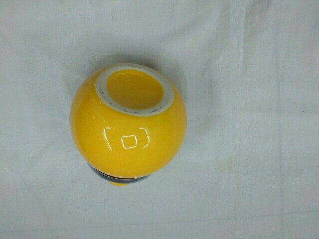 家用烟灰缸实物图