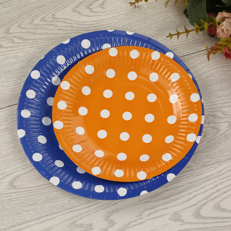一次性盘子波点大纸盘子彩色圆点纸餐盘纸蛋糕刀叉碟图