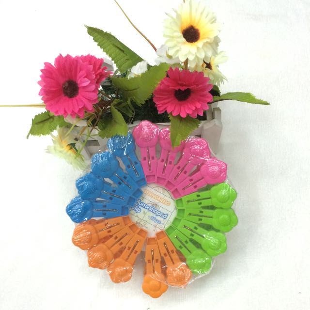 Plastic clip Windbreaker clip Solid clip Color clip