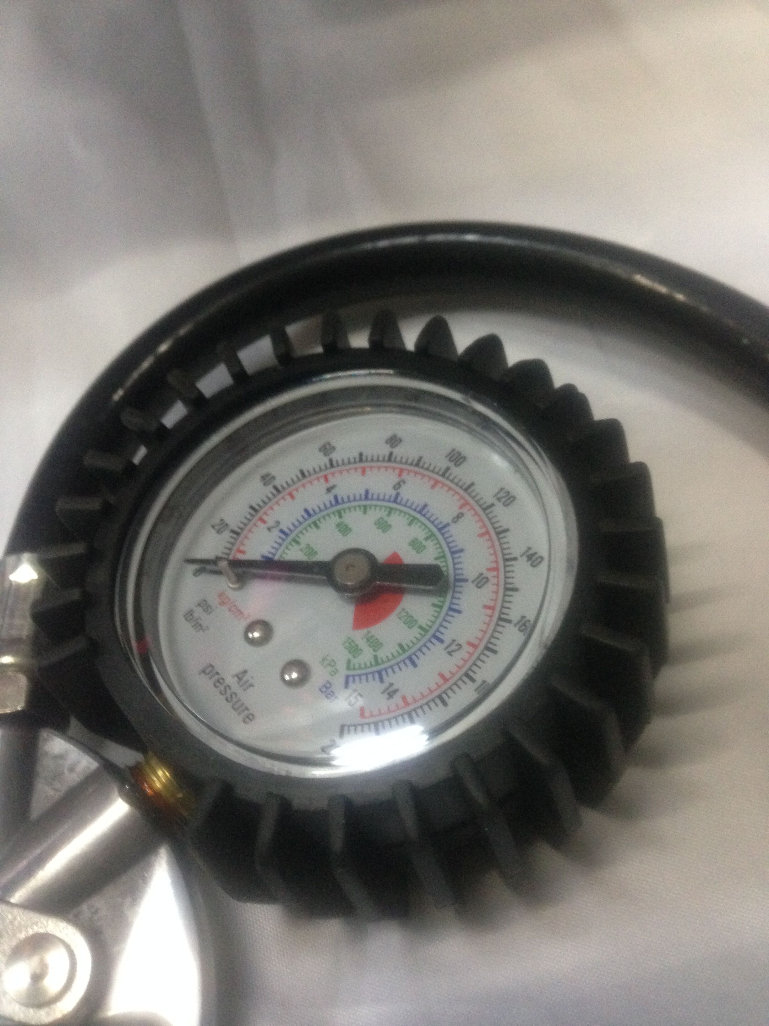 气压表/胎压表实物图