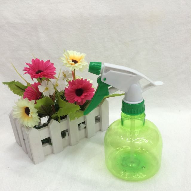 New watering can Garden watering can sprayer Handheld sprayer Plastic sprayer 350ML