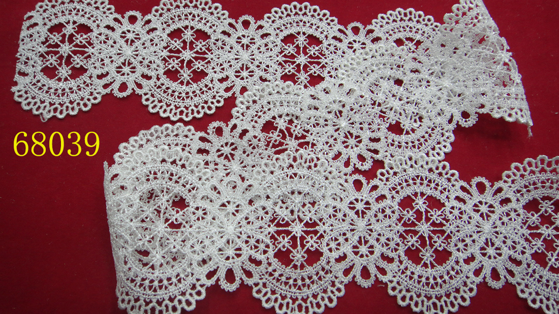 Factory direct sales of polyester embroidered lantern-shaped lace handicrafts details Picture