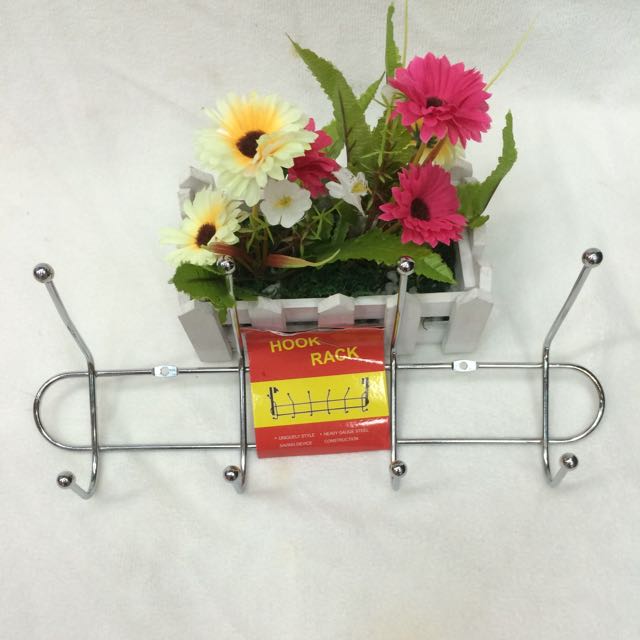 Hanger hanger hook hook hook 4 Hook hook hook