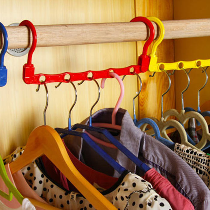 TS Environmental protection new colorful plastic hanger porous space saving windproof clothes hanging