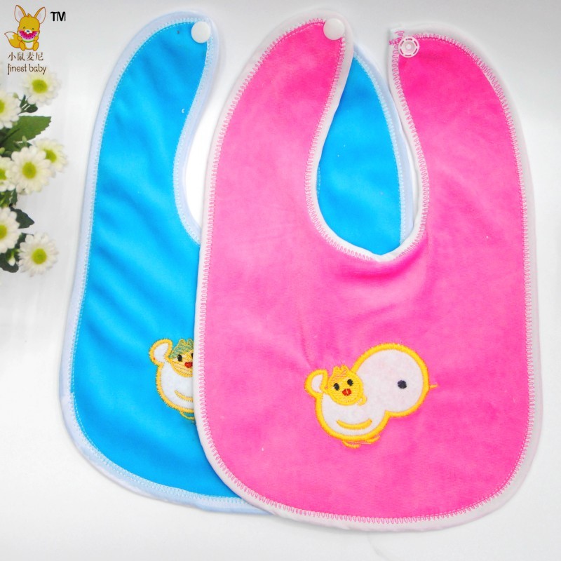 天鹅绒刺绣宝宝透气围兜口水巾 吸水性好 多种围嘴批发
