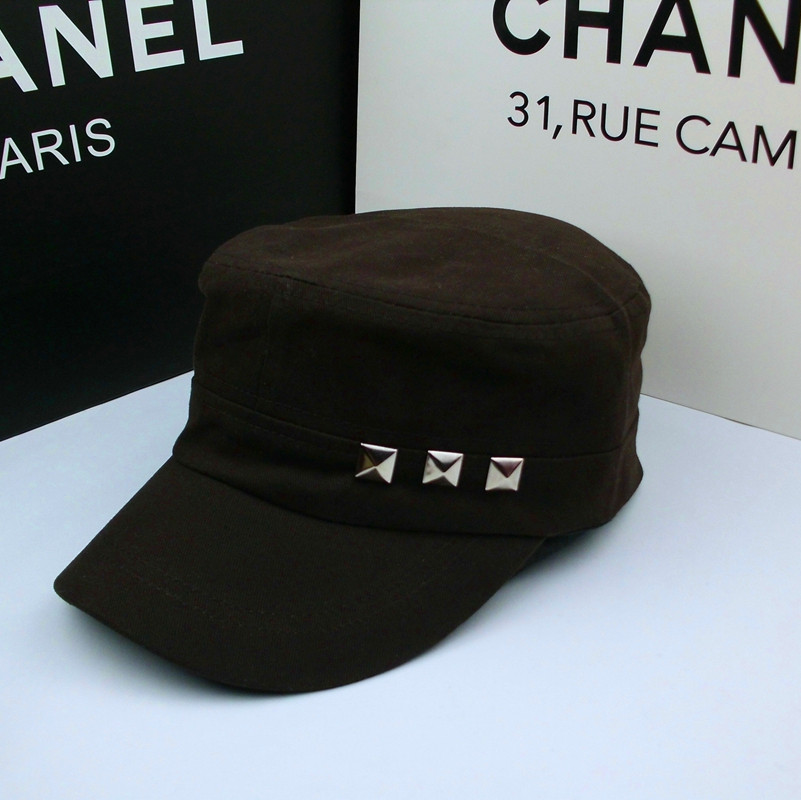 Korean Version Of Three-Riveted Cotton Photography Hat Casual Flat Army Hat For Men And Women Outdoor Shade Hat details Picture