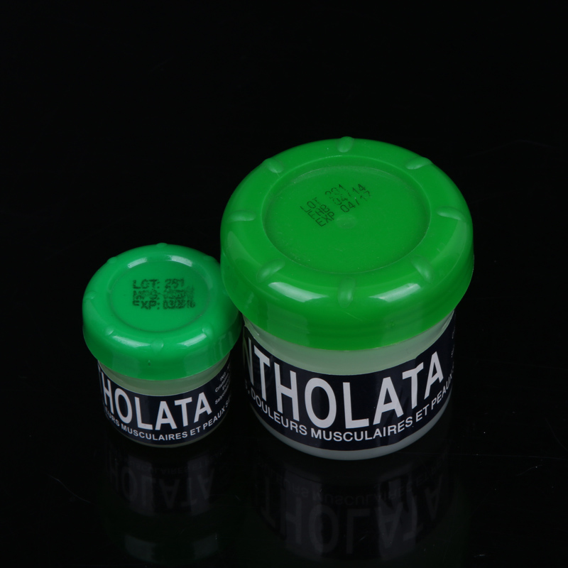 The foreign trade exports cool oil menthol ointment