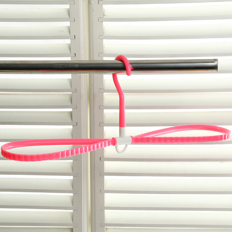 Creative Home Wardrobe Three-Dimensional Rotatable Multi-Function Hanger Plastic Seamless Butterfly details Picture