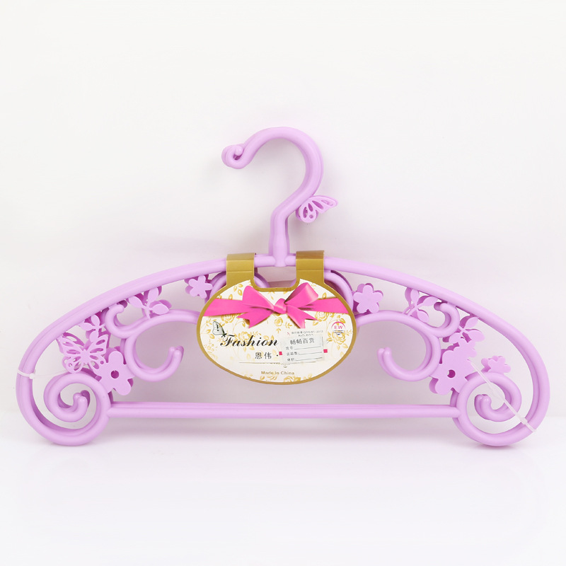 创意性加厚时尚镂空塑料衣架 环保绿色 干湿两用