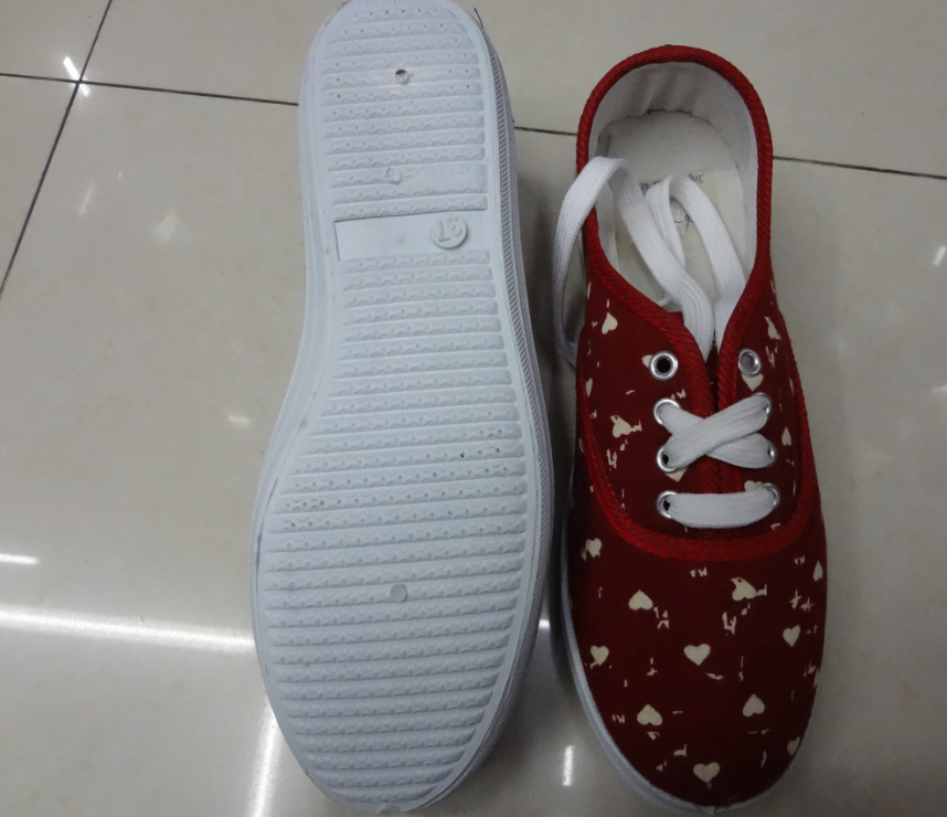 The Latest Style Of Women's Cloth Shoes