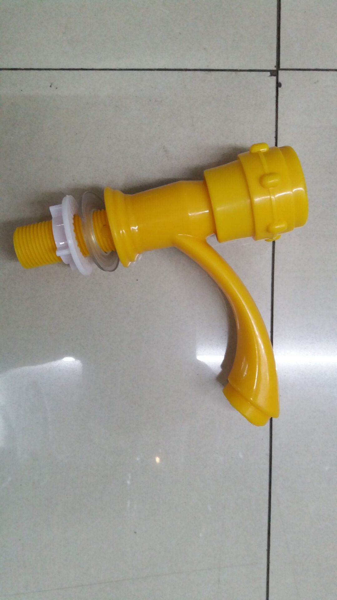 Foreign trade exports South America Middle East plastic faucet, PP faucet. PVC series... thumbnail