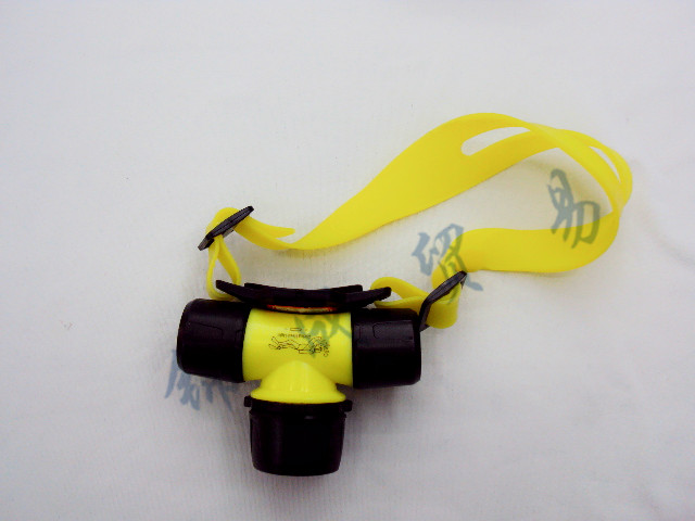 LED强光头灯超亮远射充电钓鱼户潜水头戴